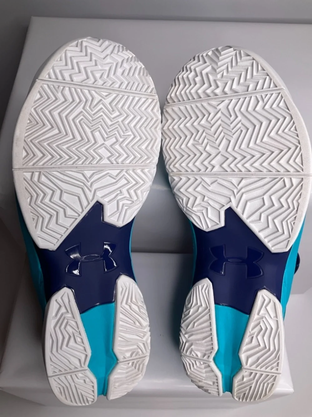 Under Armor Curry 2 Father to Son Pacific Purple White and blue US 7Youth.